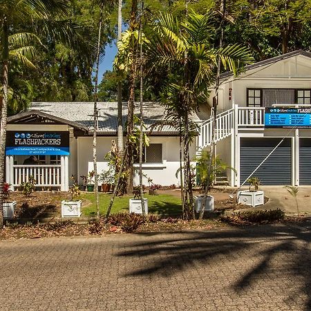 Cairns Beaches Flashpackers Palm Cove Dış mekan fotoğraf