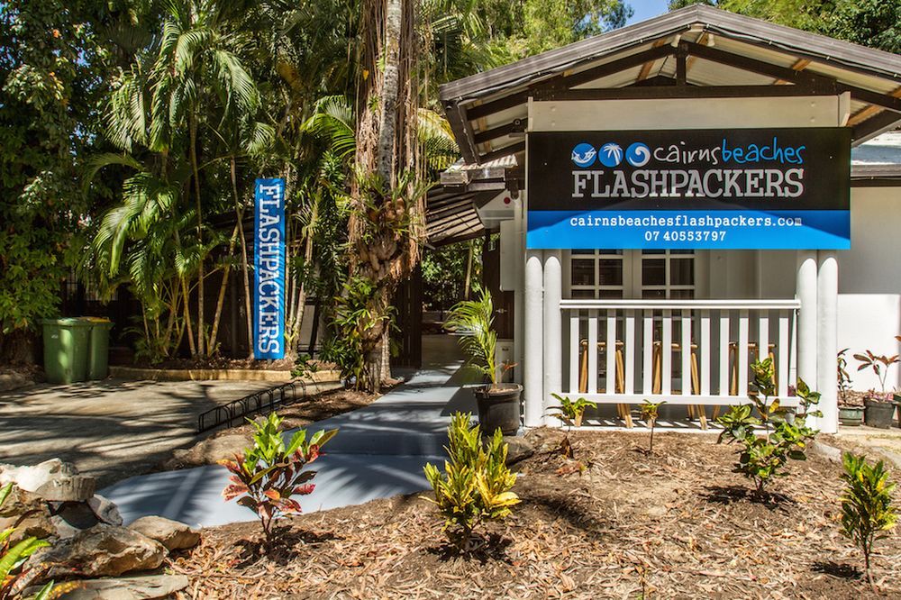 Cairns Beaches Flashpackers Palm Cove Dış mekan fotoğraf